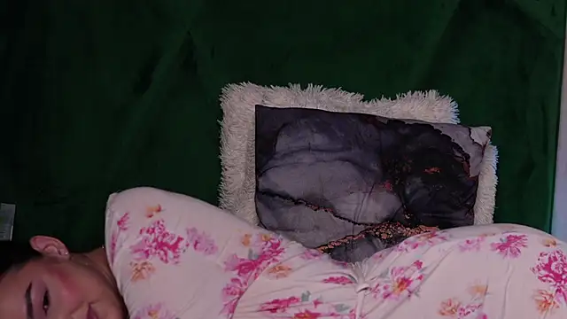 ScarletColesX webcam