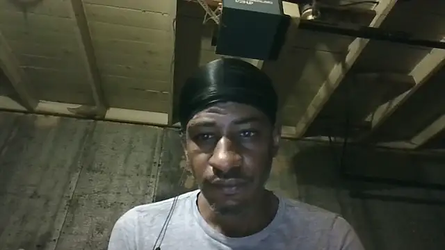 Leo99842 webcam