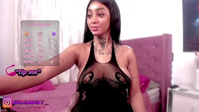 GinnaBolton webcam