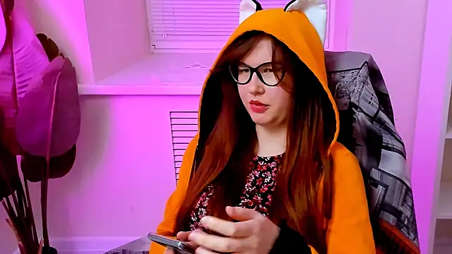 CarolGiggly webcam