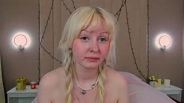 AdeleSilvy webcam
