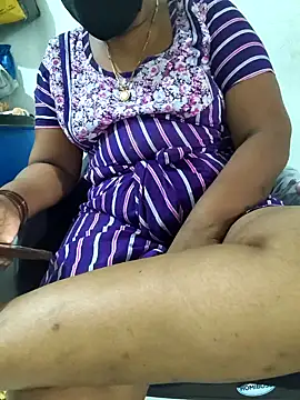 MaaliiiPonuTamil webcam