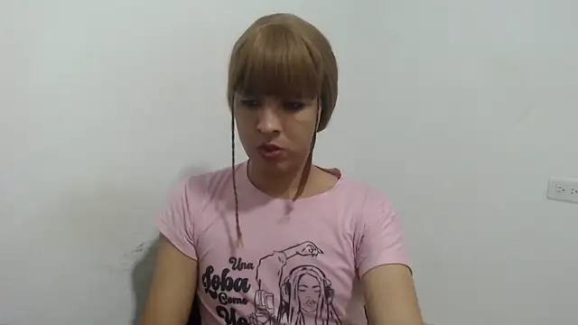 estefania224 webcam