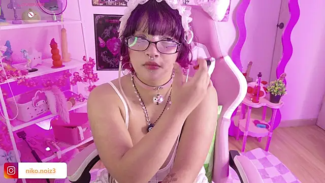 Noisy_doll webcam