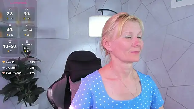 Julie_Lucas webcam