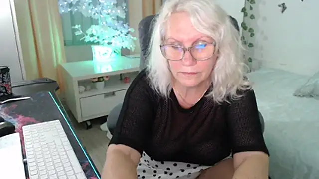 Ghertrude52 webcam