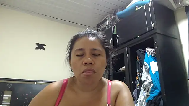 adrixxx38 webcam