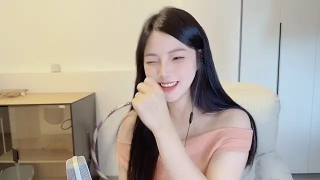 holo_love webcam
