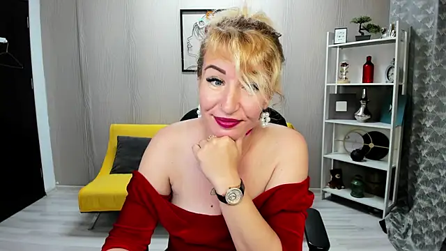 Cassandra_Hotty webcam
