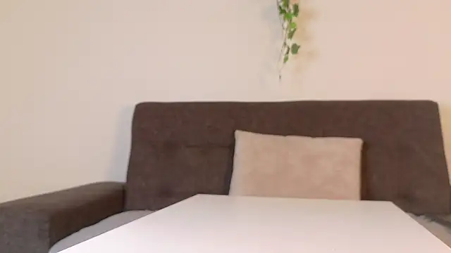 RiriiBrunette__ webcam