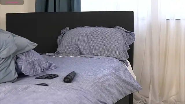 AdelineCarter webcam