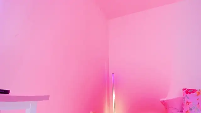 emily__walker webcam