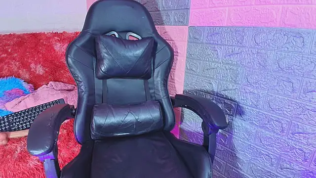 hotcakes_uwu webcam