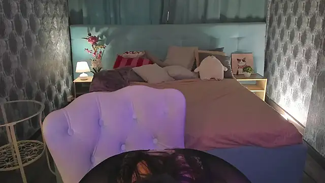 Emilly_Hiil webcam