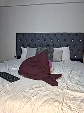 LittleAli0311 webcam