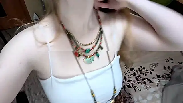 KateVibe_01 webcam