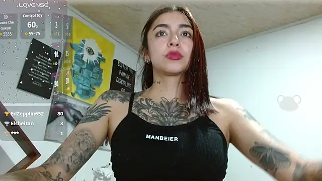 ZoeBakers_ webcam