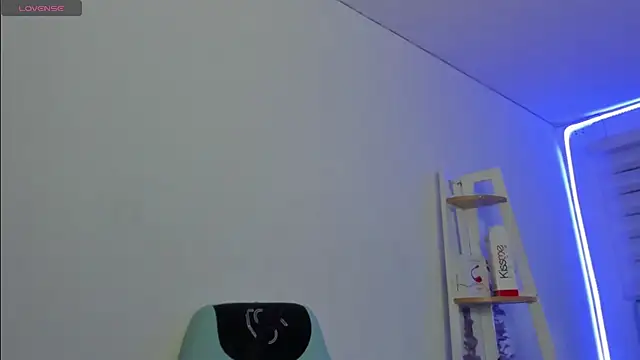 Sara_Red_X webcam