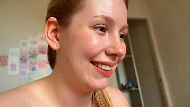 HoneyAudrey webcam