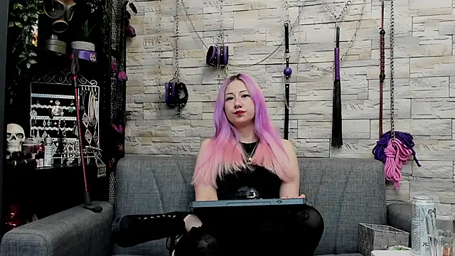 CruelMistress webcam