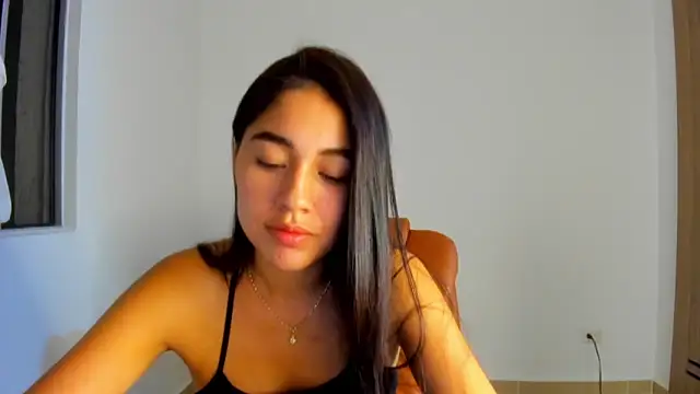 AriaMontgomery webcam
