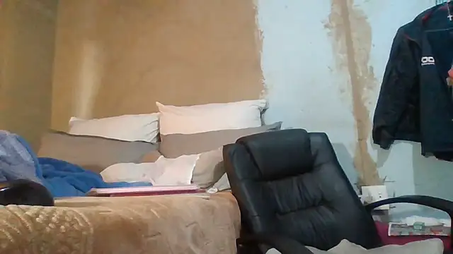 Nicky52 webcam