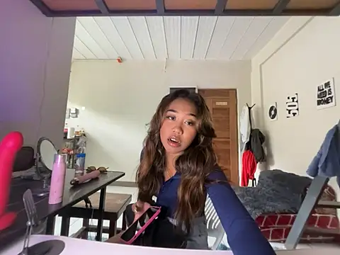 PinayLina18 webcam