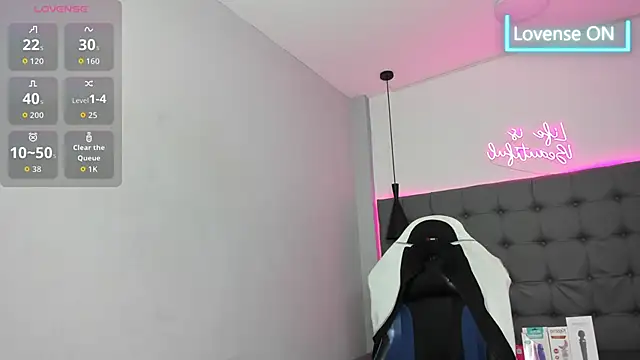 scarletcherry18 webcam