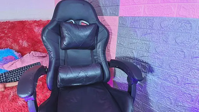 hotcakes_uwu webcam