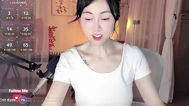 noomi-1111 webcam
