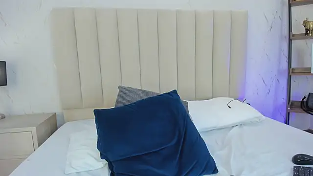 LilithHarperr_ webcam