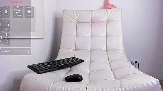 Aaron_Tate webcam