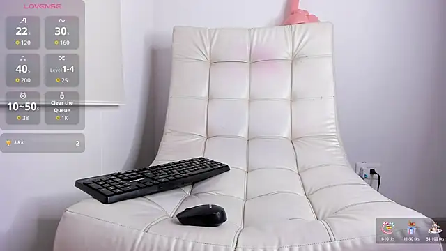 Aaron_Tate webcam