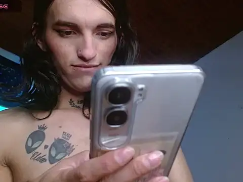 Scarlett_crastrawberry webcam