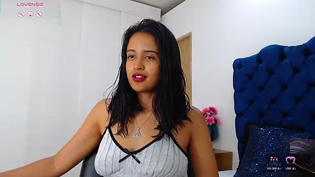 Lili666_ webcam