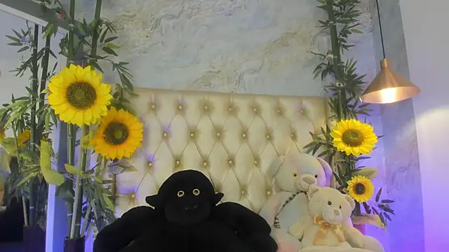 LittleeJaz webcam