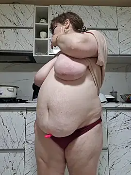 cindybbwsquirt webcam