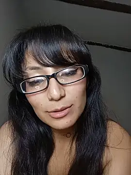 LucyCherry69 webcam