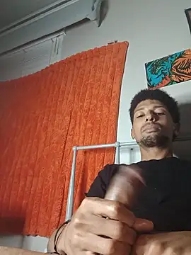 BigPrettyDick777 webcam