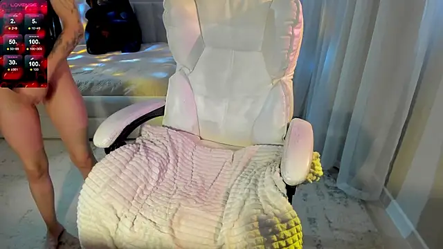Black_Dollarss webcam