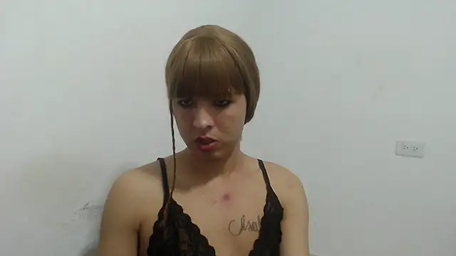 estefania224 webcam