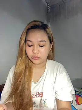 Almira6868 webcam