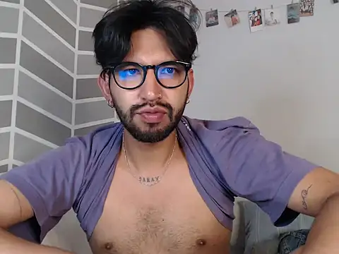 thomass1018 webcam