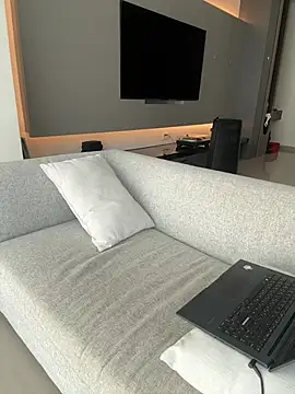 Sarahhh_xxx webcam