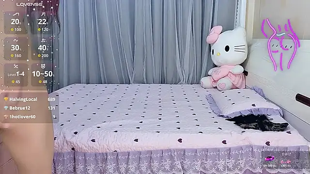 yangyang_520 camgirl profile preview on Stripchat