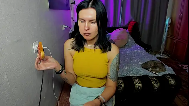 monica__elder webcam