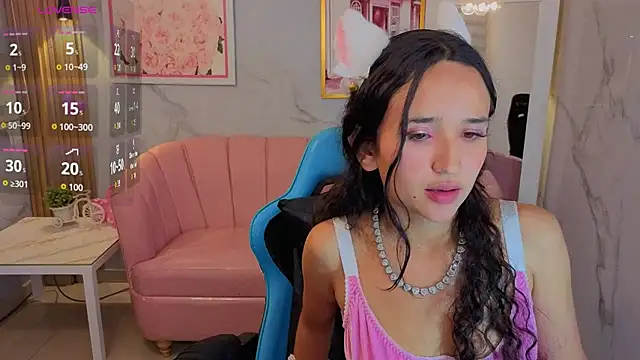 bella_vibess_s webcam