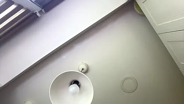 ZaraGuyette webcam