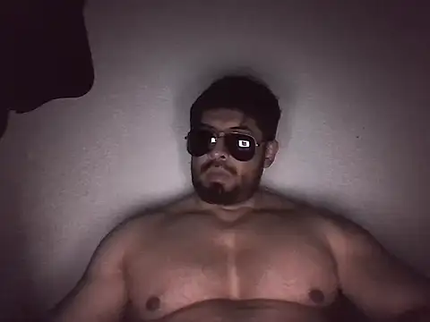 marcus002001 webcam