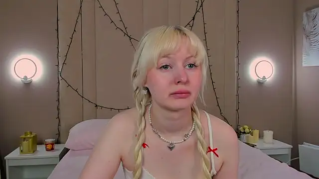 AdeleSilvy webcam